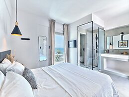 Magoo Suites