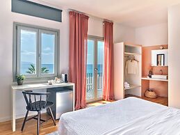 Magoo Suites