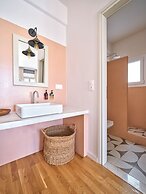 Magoo Suites
