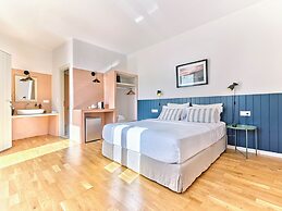 Magoo Suites