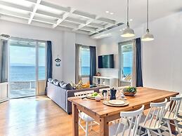 Magoo Suites