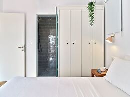 Magoo Suites