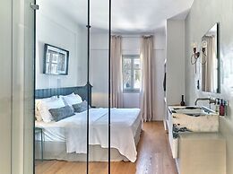 Magoo Suites