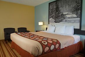 Jolly Roger Inn & Resort