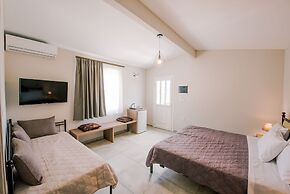 Acrocorinth Apartments