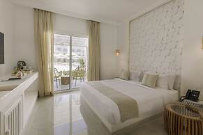 Tanoak Resort