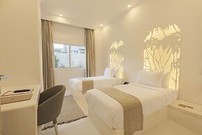 Tanoak Resort