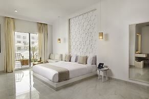 Tanoak Resort