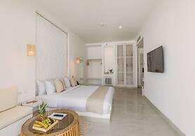 Tanoak Resort