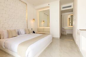 Tanoak Resort