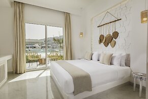 Tanoak Resort