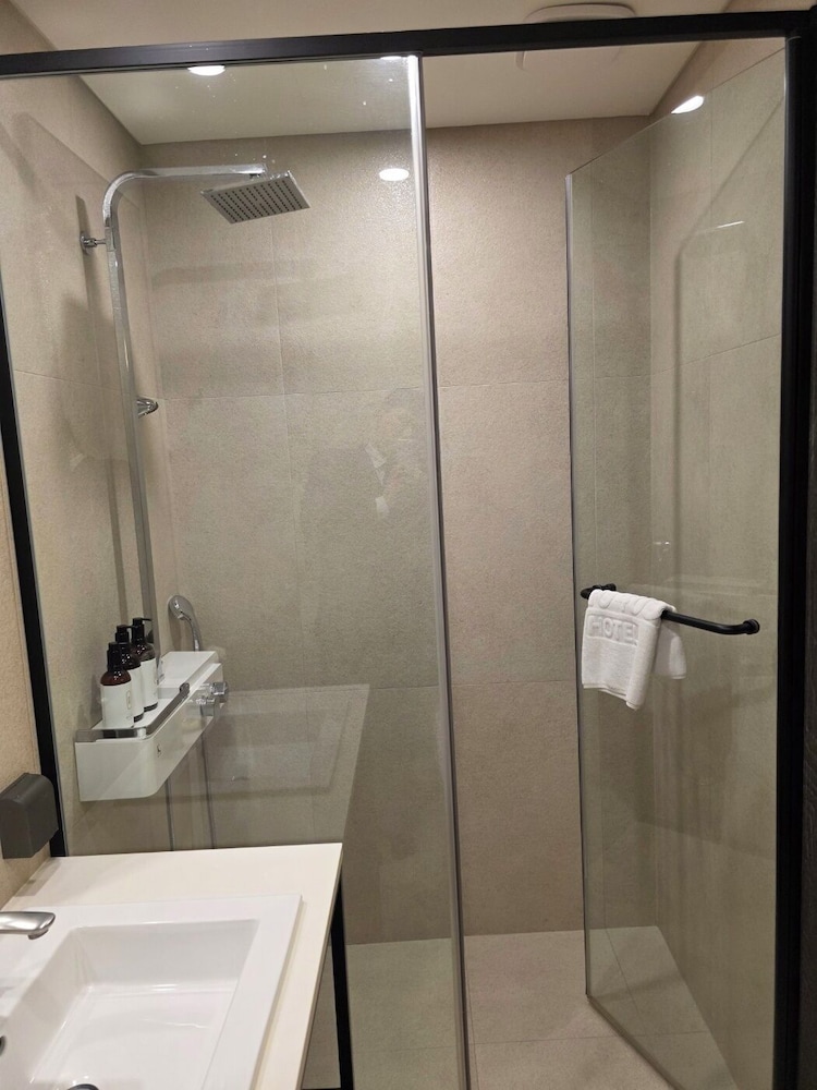AG405 Hotel
