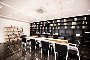 AG405 Hotel