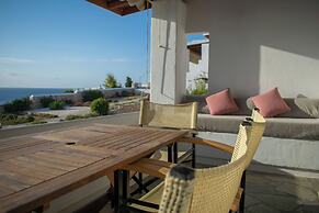 Holiday Sunset Villa Above the Beach