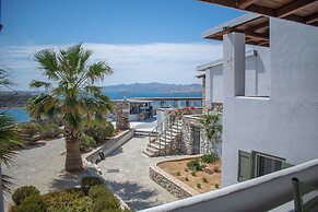 Holiday Sunset Villa Above the Beach