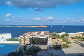 Holiday Sunset Villa Above the Beach