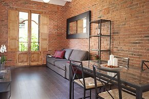 Comfortable Family Apartment With Balcony