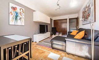 Modern and Comfortable Madrid Flat