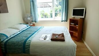 Room-double With Shared Bathroom Sleeps