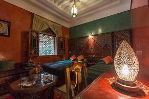 Zohra Room - Full Beed
