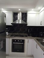 Luxurious Apartment 4to Level With Security Camera