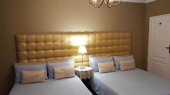 Savoy Lodge - Room