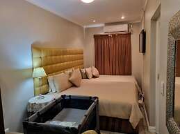 Savoy Lodge - Room