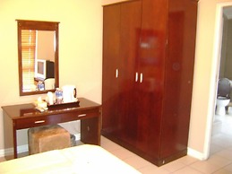 Savoy Lodge - Nice Budget Triple Room 2