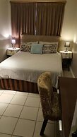 Savoy Lodge - Standard Double Room 6