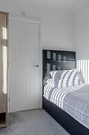 Room-family Room With Private Bathroom