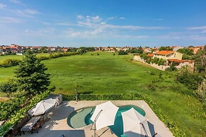 Apartments Pool