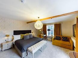 Lion & Swan Hotel