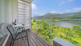 Gapyeong Rowa River View Pension