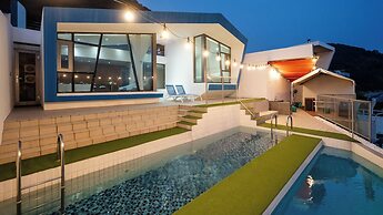 Namhae Pumda Pool Villa Pension