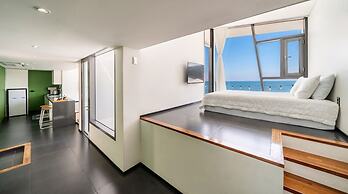 Namhae Pumda Pool Villa Pension