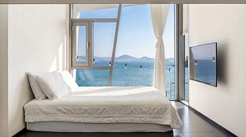 Namhae Pumda Pool Villa Pension