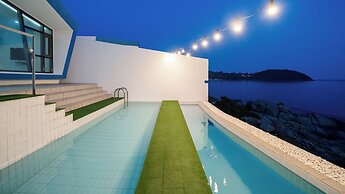 Namhae Pumda Pool Villa Pension