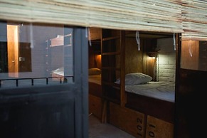 Canova Hostel & Pizza