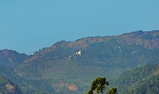 Treebo Wanderlust Residency With Mountain View