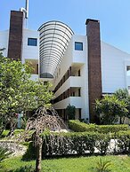 Fame Hotel