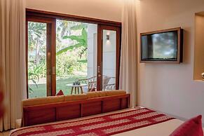 Pax Ana Doc Let Resort & Spa