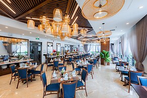 Ha Long New Century Hotel