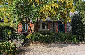 Courtyard Cottage