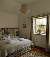 Courtyard Cottage