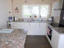 Sleeps6- Countryside Privacy- 30mintobeach