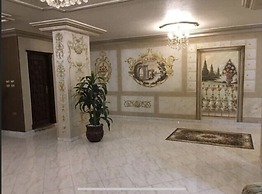 Penthouse Apartment  Pyramids view