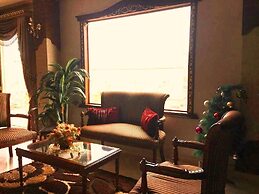 Penthouse Apartment  Pyramids view