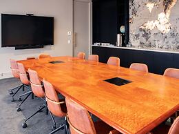 Astina Suites