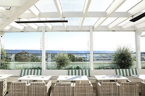 Astina Suites