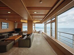 Hotel Urashima